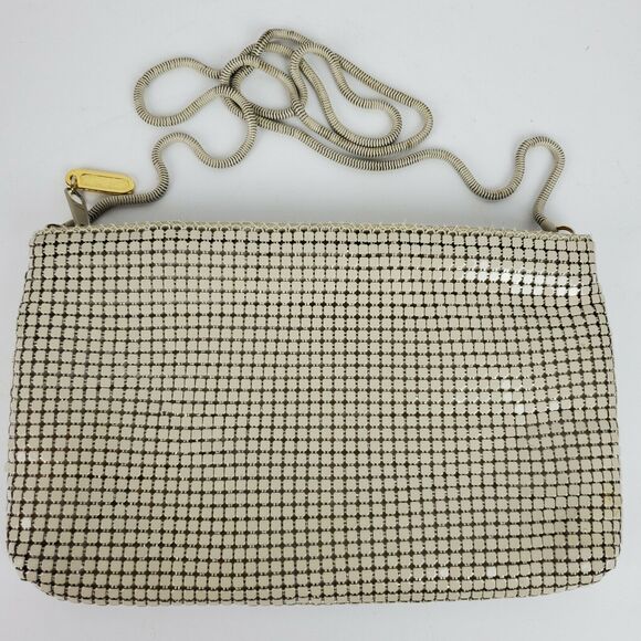 Vintage Hong Kong Womens Crossbody Tan Metal Chain Hippie Go Go Handbag Purse - Picture 5 of 6